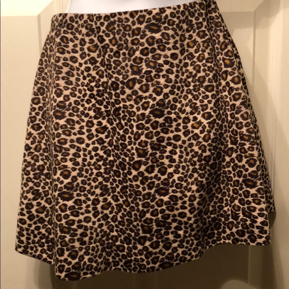 🎁Sense Made in the USA Cheetah Mini Skirt🎁